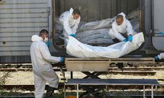 Rekordowe straty. Petersburg w trybie pilnym rozbudowuje krematorium