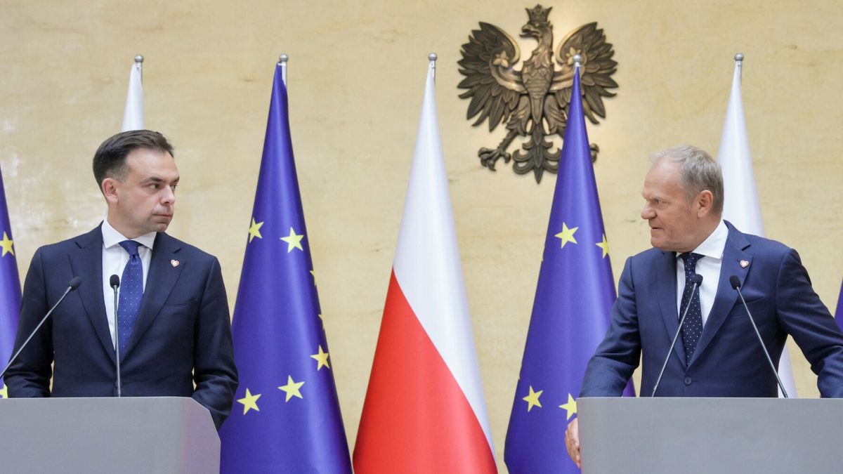 Minister finansów Andrzej Domański i premier Donald Tusk