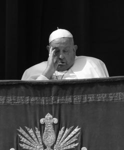 To ostatnie zdjęcia papieża Franciszka. Zrobiono je zaledwie dzień przed śmiercią