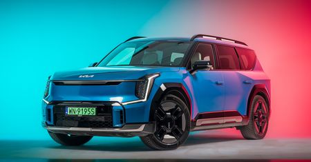 Rodzinny Samochód Roku Wirtualnej Polski 2024 – Kia EV9