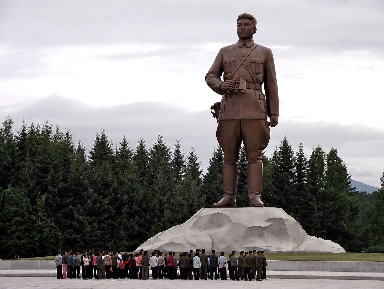 Samjiyon powstało w miejscu ważnym dla serca każdego Koreańczyka. Tu urodził się ojciec Kim Dzon Una - Kim Dzong Il.