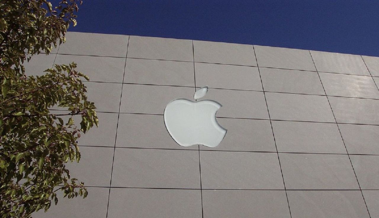 Apple zapłaci miliardowe odszkodowanie? Chiński startup pozywa giganta