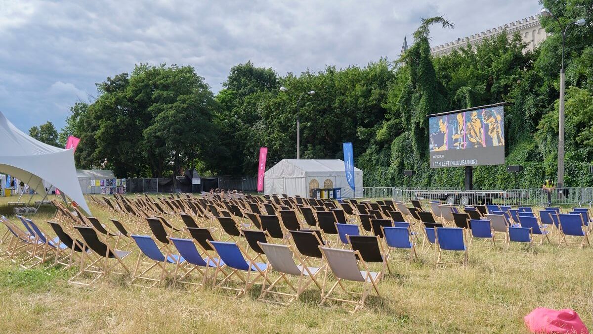 Leżaki na festiwalu Wschód Kultury - Inne Brzmienia 2022 LUBLIN