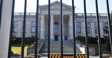 Rosyjski agent nie działał sam? Jest trop w sprawie kolejnego pracownika warszawskiego urzędu