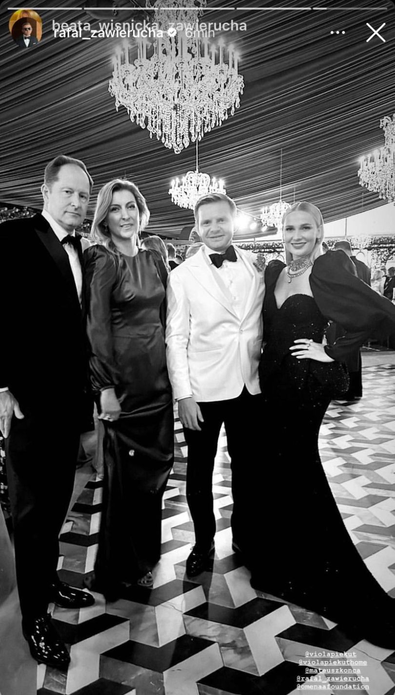 Rafał Zawierucha na balu Omeny Mensah. Zabrał ze sobą żonę