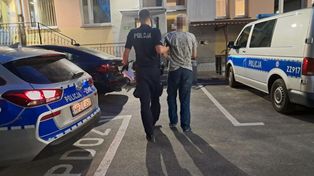 Warszawa: Przez lata krył się przed policją. Wpadł pijąc przed sklepem
