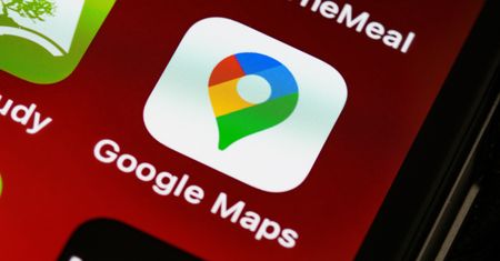 Nowa funkcja w Mapach Google. Pozwoli dorysować brakujące drogi
