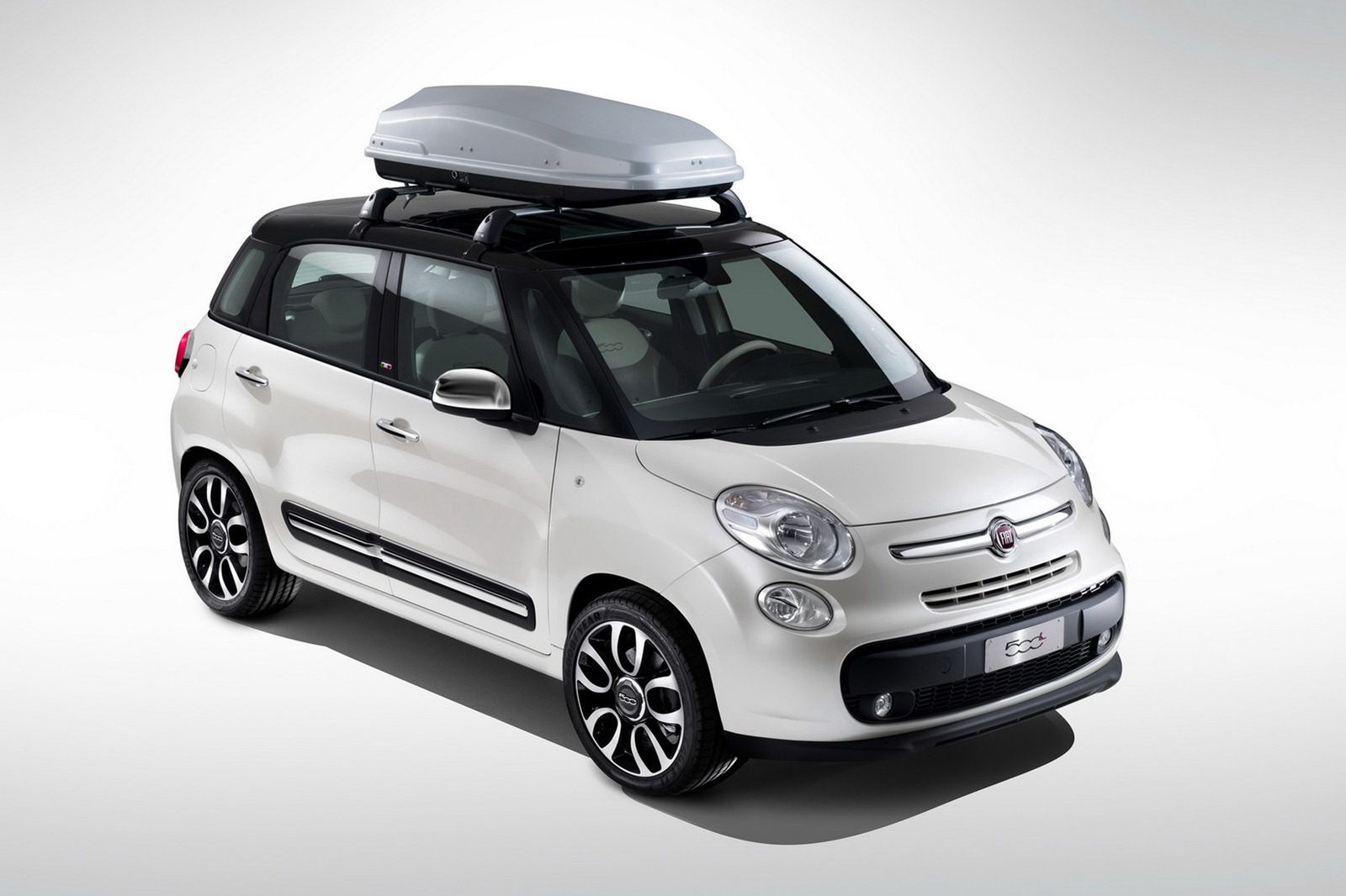 Fiat 500L - obszerna galeria zdjęć 30
