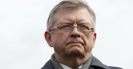 "Zabrakło refleksji". Rosyjski ambasador bawi się w Warszawie