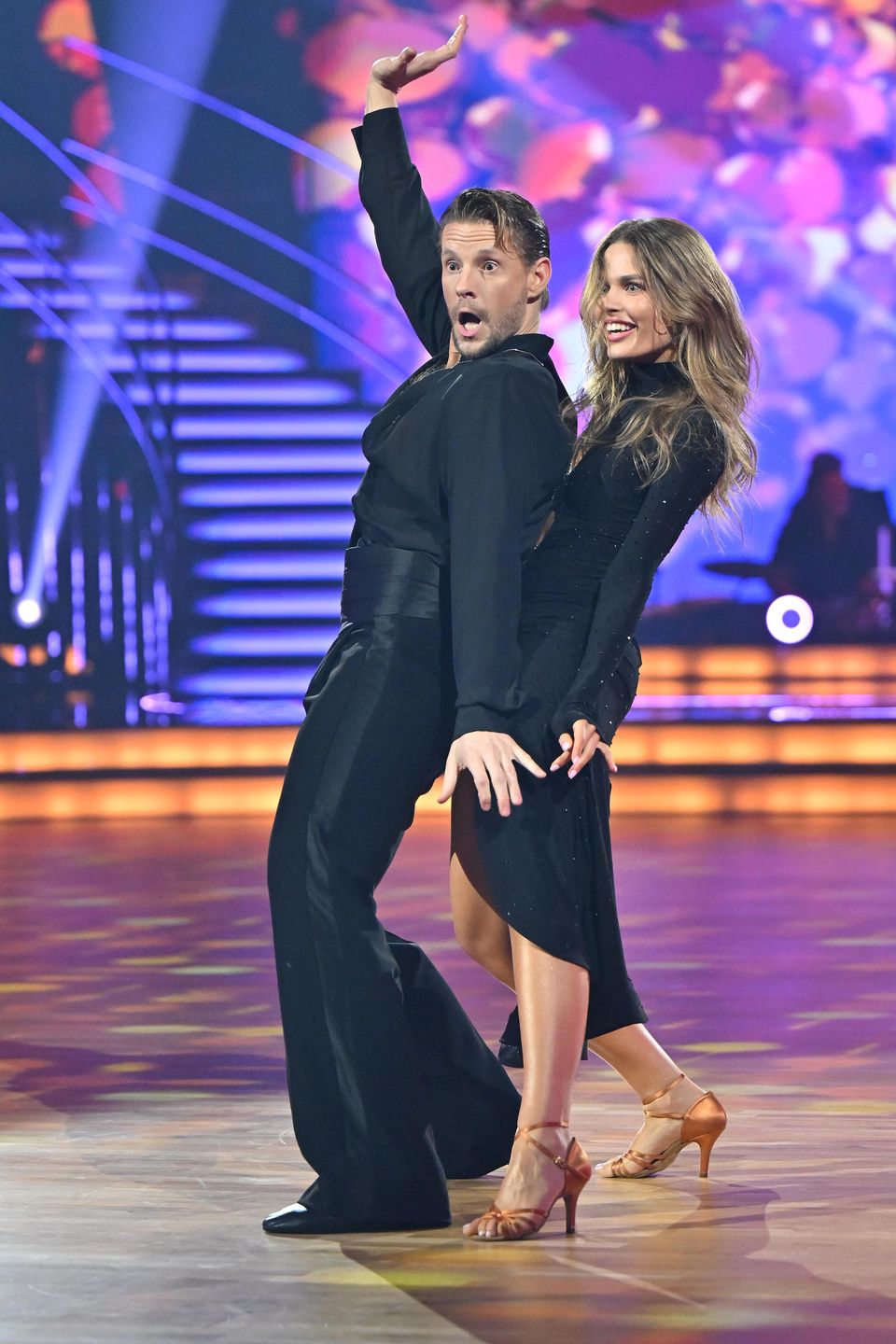 Sebastian Fabijański i Julia Suryś