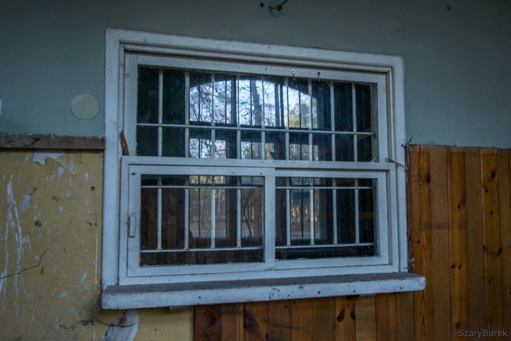 Odwiedziłem nawiedzony komisariat policji pod Warszawą. Co tam straszy? 12
