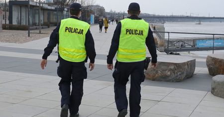 Obostrzenia i mandaty za brak maseczek. Tysiące jednego dnia
