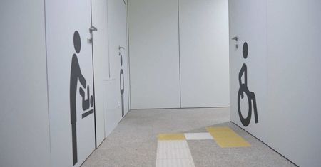 Toaleta na Dworcu Lublin na razie pozostanie bezpłatna? Są chętni na dostawę systemu, ale złożone oferty przekraczają budżet