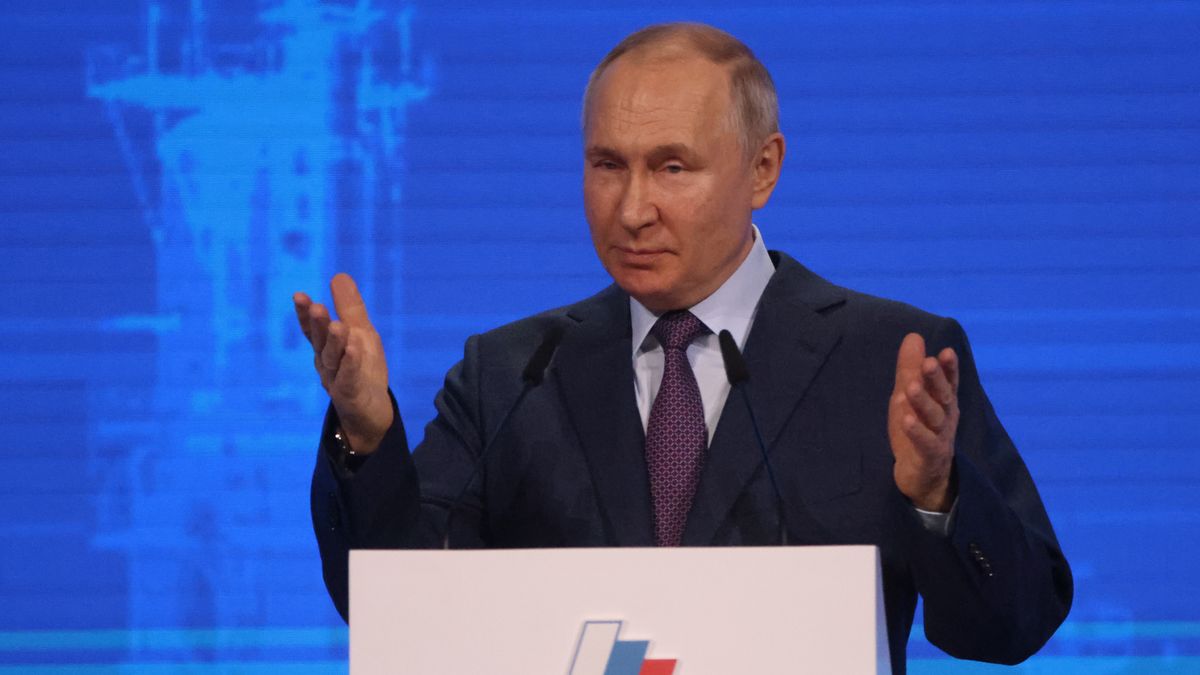 MOSCOW, RUSSIA - MARCH 16: (RUSSIA OUT) Russian President Vladimir Putin delivers speech during the congress of Russian Union of Industrialists and Entrepreneurs (RSSP) on March 16, 2023, in Moscow, Russia. Putin met top Russian businessmen and billionaires to talk about economic problems resulting from the sanctions brought about by the military invasion of Ukraine. (Photo by Contributor/Getty Images)