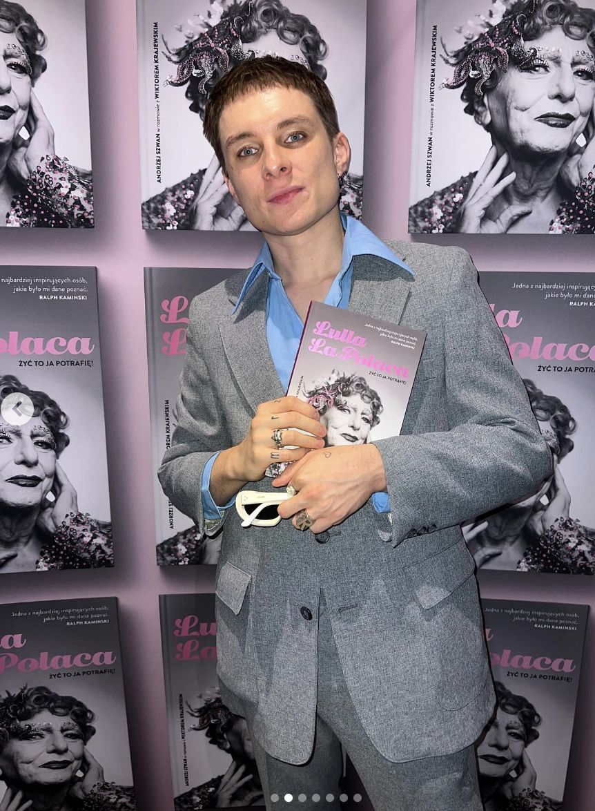 Odmieniony Ralph Kaminski bryluje na premierze książki