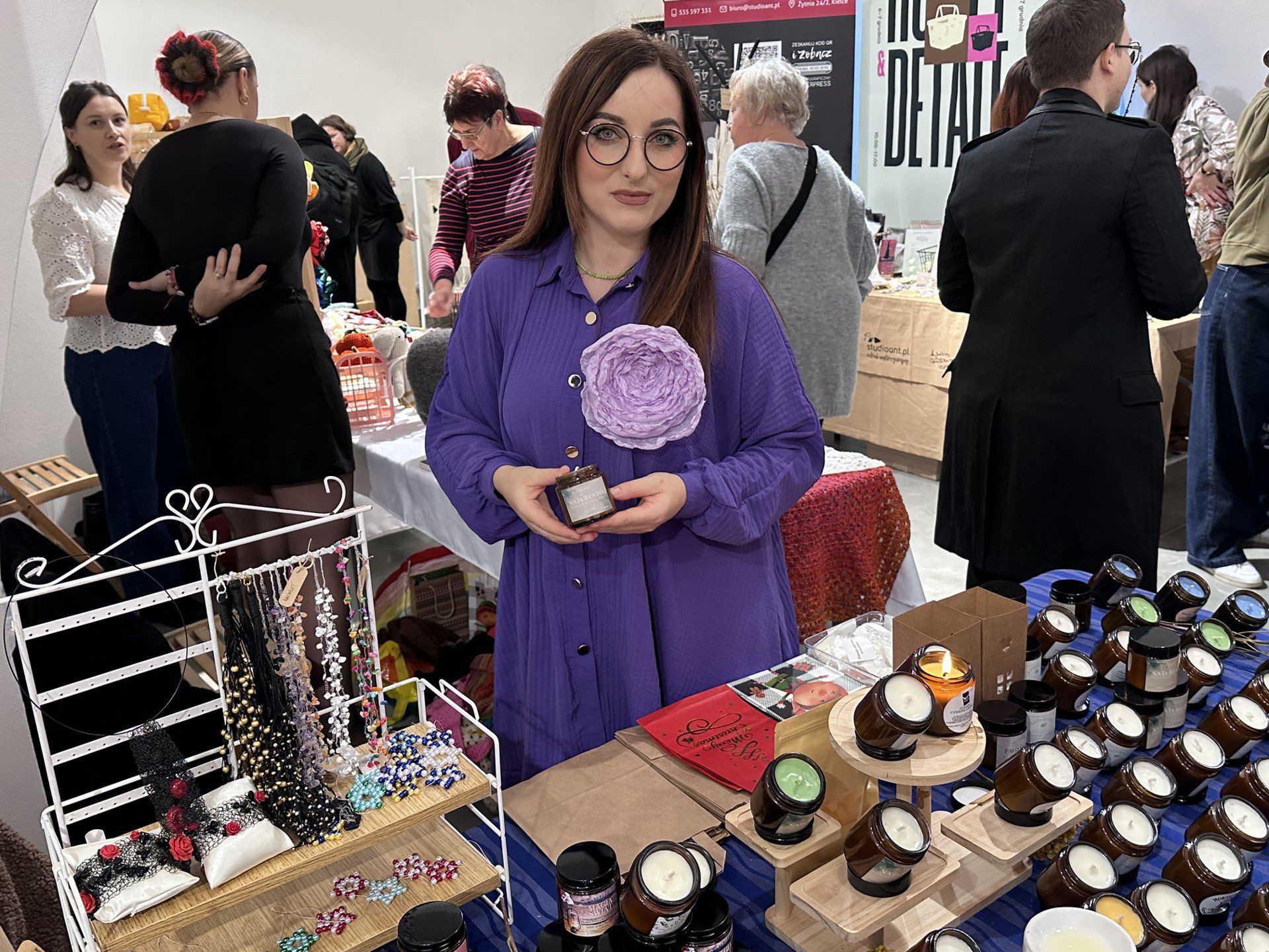 Kto odwiedził i jakie produkty można było kupić w sobotę, 6 grudnia? Między innymi świece sojowe.