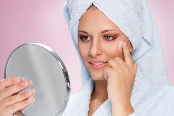 Prosty przepis na żel do mycia twarzy dla każdej cery. Sprawdzony sposób na naturalny kosmetyk