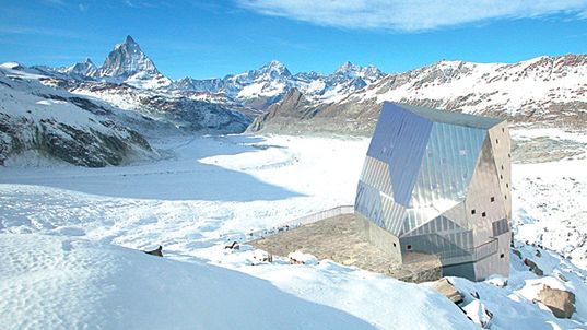 Samowystarczalny dom na alpejskim lodowcu 1