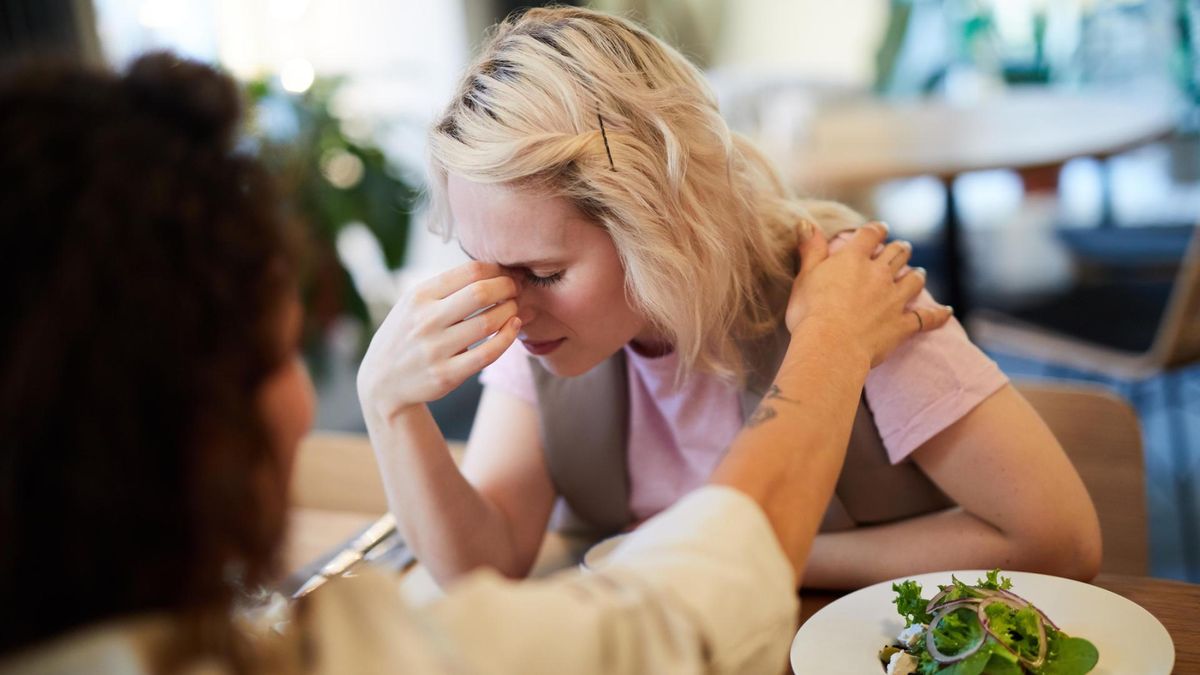 Prawie 2,5 mln przypadków. Letnie grillowanie na cenzurowanym