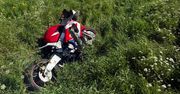 Tarnawatka: Motocyklista wjechał do rowu podczas wyprzedzania