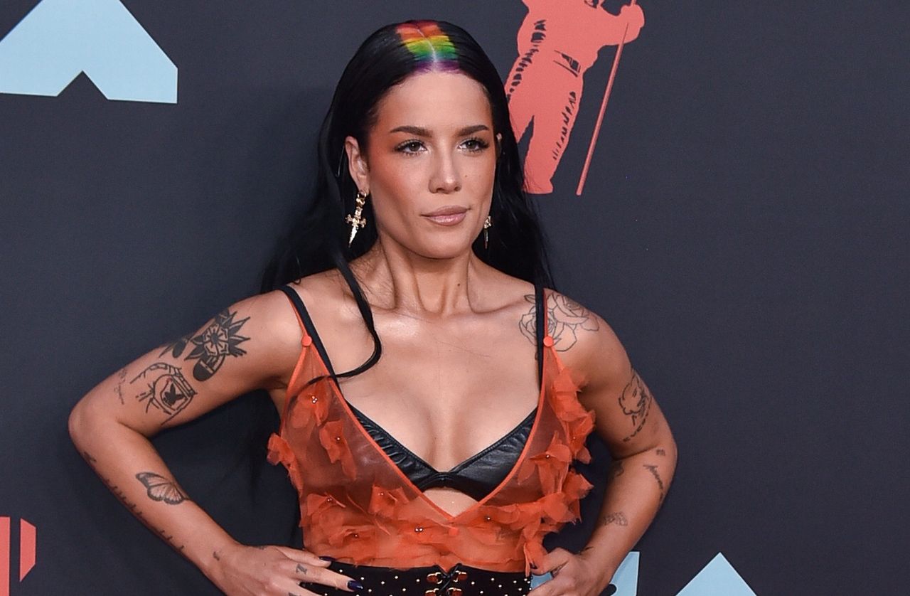 Halsey jest w ciąży! Zostanie mamą po raz pierwszy