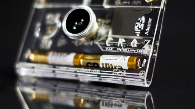 CROZ to minimalistyczny aparat, który sam poskładasz 1