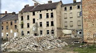 Gorzów: Konserwator odpuścił. Wznowiono rozbiórkę ruin kamienic