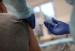 Restrykcje tylko dla niezaszczepionych? Polacy podzieleni