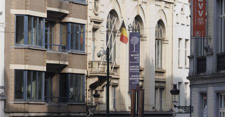 Wojsko na ulicach Brukseli. Patrole wokół synagog i instytucji