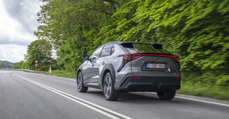 Toyota przeciwna forsowaniu elektryków. Przynosi to odwrotny efekt