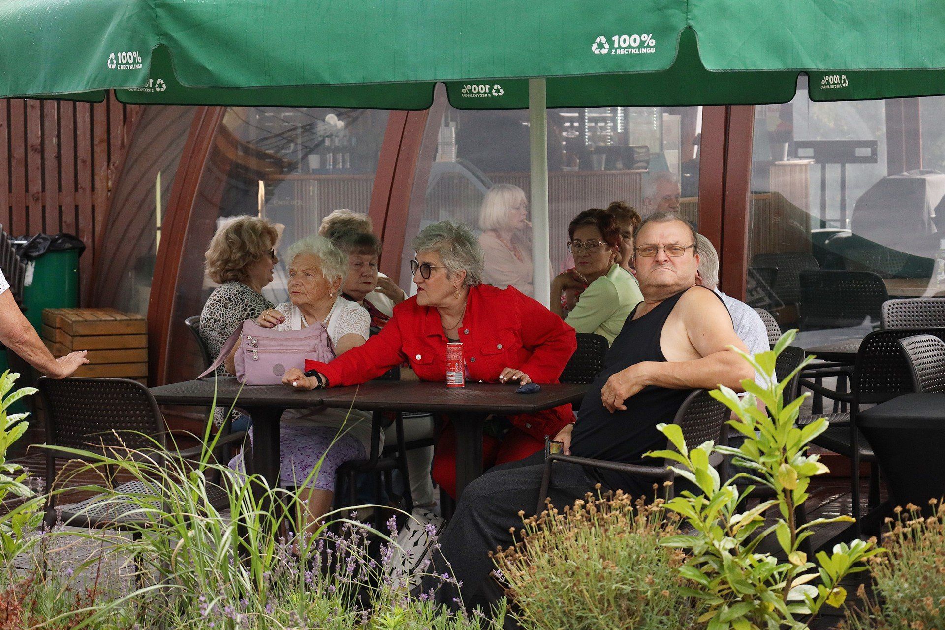 Seniorska potańcówka na plaży w Śremie