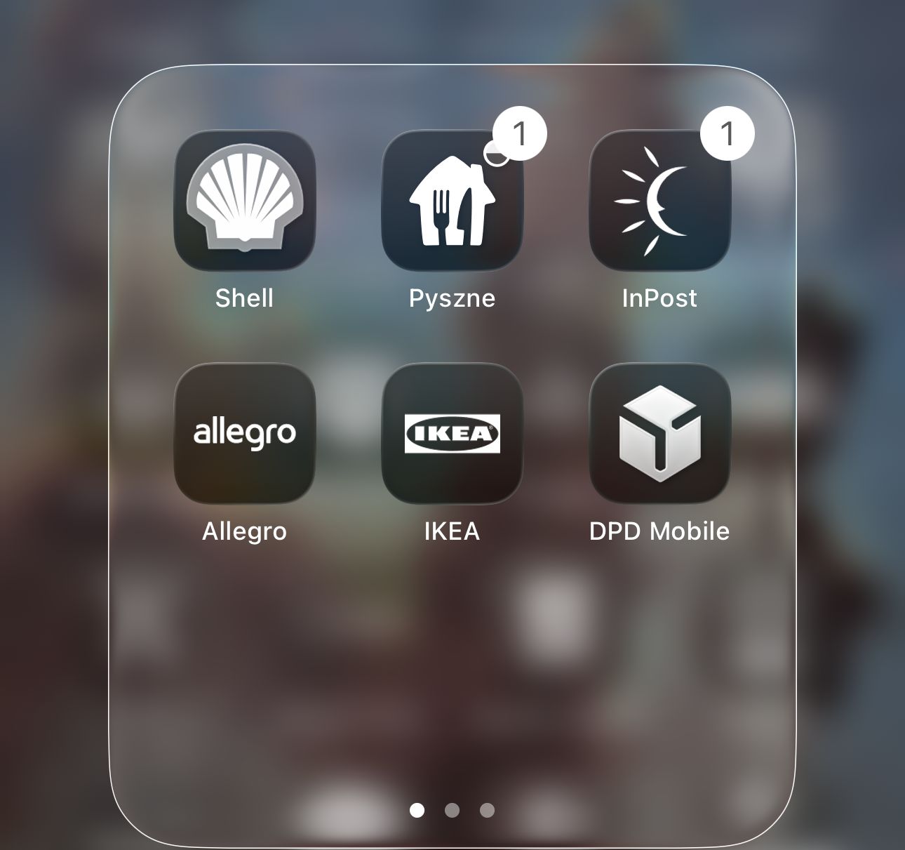 Przykład eliminacji kolorów z interfejsu smartfona