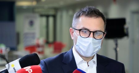 Koronawirus w Polsce. W poniedziałek dostawa ponad 700 tys. dawek szczepionek