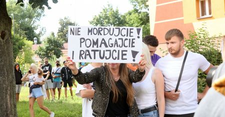 Lubin. Śmierć 34-latka. Tak potraktowano matkę Bartka. Szokujące słowa