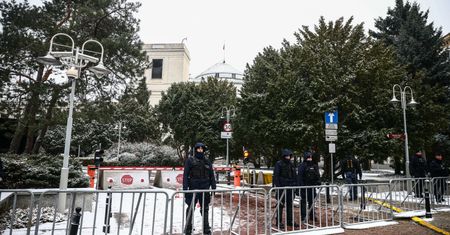 Nie ma ewakuacji Sejmu. Posłowie mogą z niego korzystać