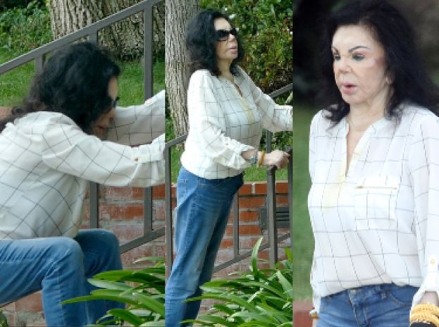 Naciągnięta twarz Jackie Stallone rozciąga się przy barierce (FOTO)