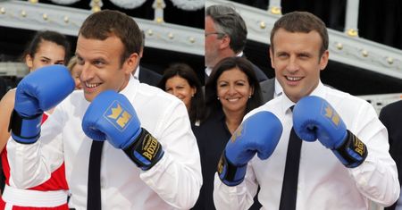 Wyluzowany Emmanuel Macron boksuje, gra w tenisa i... JEŹDZI na wózku inwalidzkim (ZDJĘCIA)