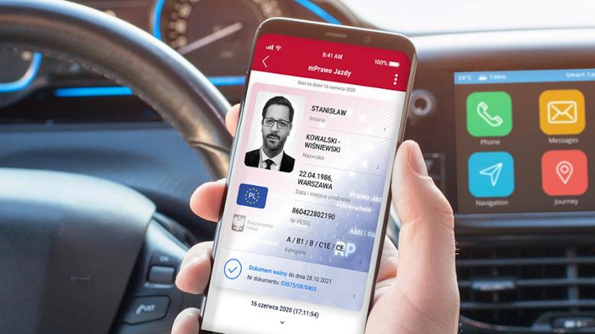Prawo jazdy w telefonie jeszcze w tym roku. Koniec wożenia dokumentów w samochodzie 1