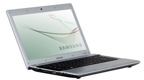 Samsung RV415 - prostota i elegancja 1