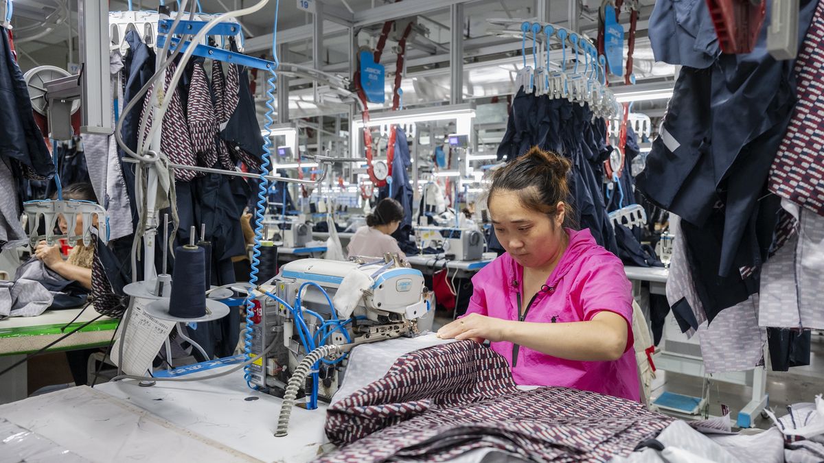 Wzrósł import tekstyliów z Chin do UE