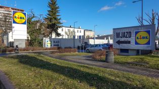 Nowy system na parkingach Lidla. Oto na czym polega