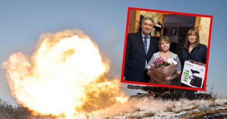 Maszynka do mięsa za syna. Szokujące prezenty dla rosyjskich matek