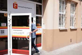 41 tys. zł kary za szyld. Miasto reaguje. "Nie o to tu chodzi"