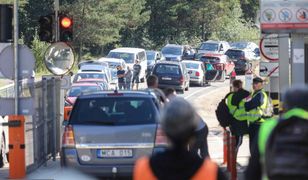Polska zamyka granicę. Białorusini uciekają, korki na przejściach