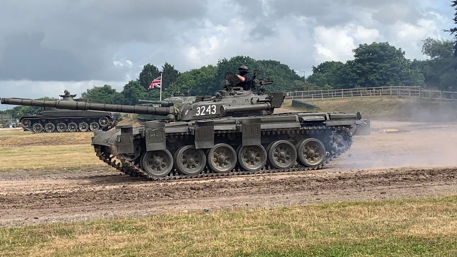 Radziecki/rosyjski czołg T-72.