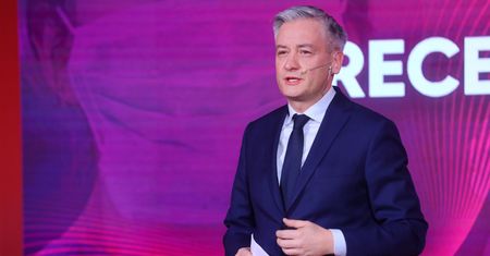Robert Biedroń dostał pogróżki. "Bomba cyka"