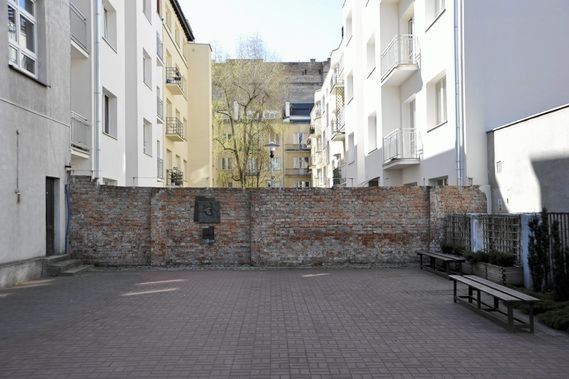 Odnowią mur getta warszawskiego. Będą dwie strefy dla turystów
