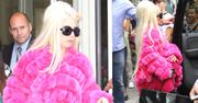 GaGa w lato w różowym futrze! SPOCIŁA SIĘ?