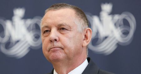Kolejna afera nabiera tempa. Banaś zabrał głos