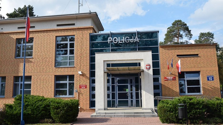 Józefów. Zatrzymano mężczyznę, który próbował ukraść samochód